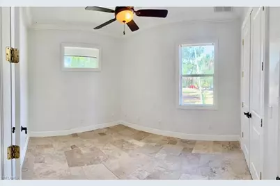 2410 4th Ave NE, Naples, FL 34120 - Photo 15
