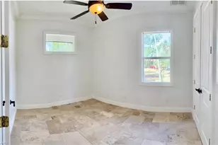 2410 4th Ave NE, Naples, FL 34120 - Photo 15