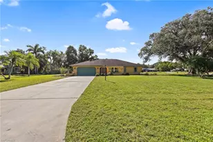 7810 Deni Dr, North Fort Myers, FL 33917 - Photo 3