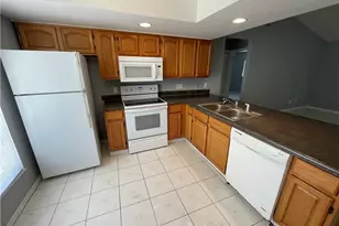 1409 SW 10th St, Cape Coral, FL 33991 - Photo 7