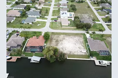 1831 SW 31st Ter, Cape Coral, FL 33914 - Photo 7