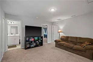 8944 Cascade Price Cir, North Fort Myers, FL 33917 - Photo 23