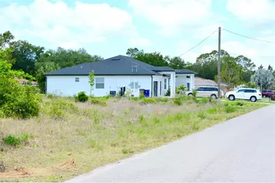 4507 27th St SW, Lehigh Acres, FL 33973 - Photo 9