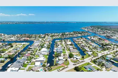5326 Bayshore Ave, Cape Coral, FL 33904 - Photo 47