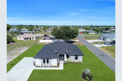 1201 NE 12th Pl, Cape Coral, FL 33909 - Photo 1