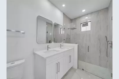 1201 NE 12th Pl, Cape Coral, FL 33909 - Photo 15