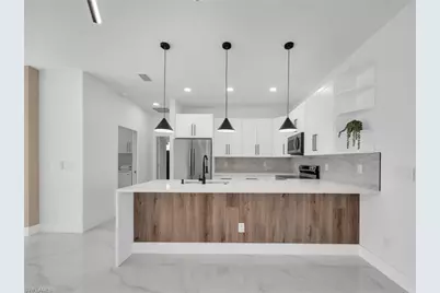 1201 NE 12th Pl, Cape Coral, FL 33909 - Photo 5