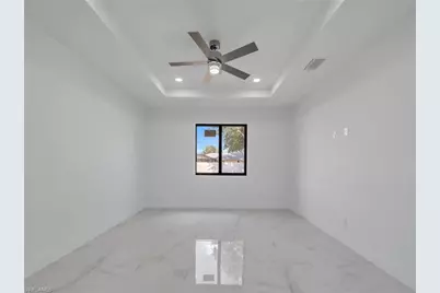 1201 NE 12th Pl, Cape Coral, FL 33909 - Photo 11