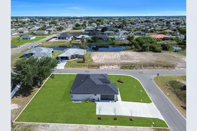 1201 NE 12th Pl, Cape Coral, FL 33909 - Photo 33