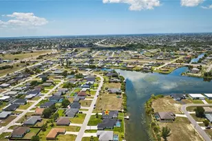 844 NE 6th Ave, Cape Coral, FL 33909 - Photo 43