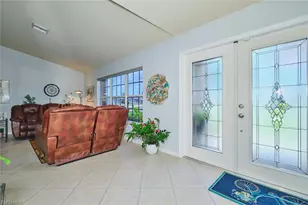 844 NE 6th Ave, Cape Coral, FL 33909 - Photo 5