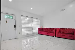 8641 NW 8th St, Pembroke Pines, FL 33024 - Photo 9