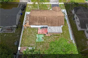 8641 NW 8th St, Pembroke Pines, FL 33024 - Photo 21
