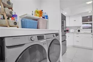 8641 NW 8th St, Pembroke Pines, FL 33024 - Photo 17
