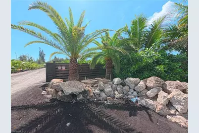 12242 Eagles Nest Dr, Bokeelia, FL 33922 - Photo 37