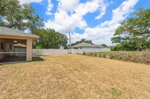 6211 Castlewood Cir, Fort Myers, FL 33905 - Photo 25