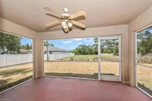 6211 Castlewood Cir, Fort Myers, FL 33905 - Photo 5