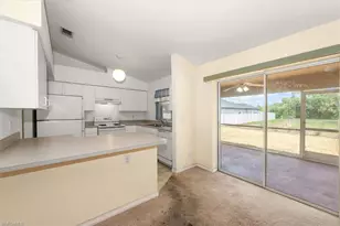 6211 Castlewood Cir, Fort Myers, FL 33905 - Photo 11