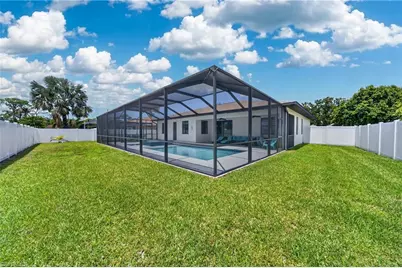 506 SW 5th St, Cape Coral, FL 33991 - Photo 3