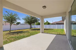2812 NE 2nd Pl, Cape Coral, FL 33909 - Photo 35