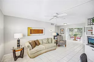 1514 Edgewater Cir, Fort Myers, FL 33919 - Photo 3