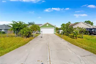 418 Windermere Dr, Lehigh Acres, FL 33972 - Photo 3