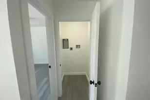 231 Santa Cruz St, North Fort Myers, FL 33903 - Photo 9