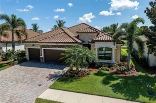 28539 Longford Ct, Bonita Springs, FL 34135 - Photo 3