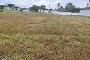1909 NE 33rd Ln, Cape Coral, FL 33909 - Photo 1