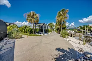 1022 Lindgren Blvd, Sanibel, FL 33957 - Photo 27
