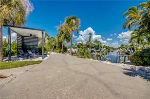 1022 Lindgren Blvd, Sanibel, FL 33957 - Photo 29