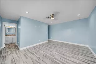 15 Willow St, Lehigh Acres, FL 33936 - Photo 17