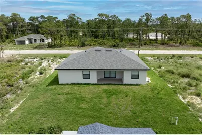 928 Milwaukee Blvd, Lehigh Acres, FL 33974 - Photo 21