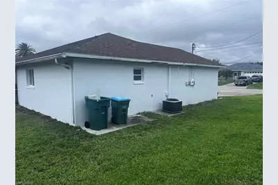 1306 SW 11th St, Cape Coral, FL 33991 - Photo 11