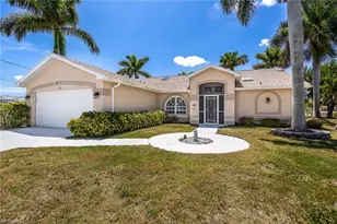 516 SE 8th Pl, Cape Coral, FL 33990 - Photo 1