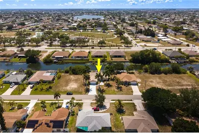 516 SE 8th Pl, Cape Coral, FL 33990 - Photo 35