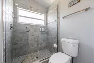 516 SE 8th Pl, Cape Coral, FL 33990 - Photo 21