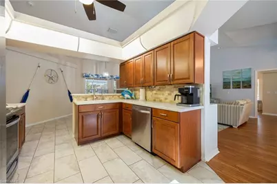 516 SE 8th Pl, Cape Coral, FL 33990 - Photo 13