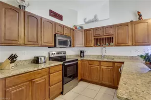2302 SW 27th Terrace, Cape Coral, FL 33914 - Photo 7