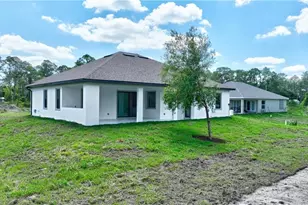 1019 Henry Ave, Lehigh Acres, FL 33972 - Photo 47