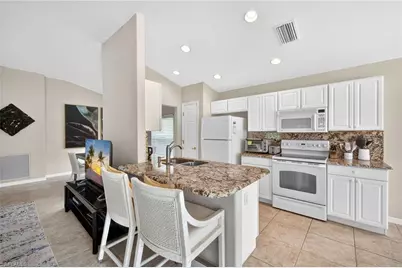 10082 Oakhurst Way, Fort Myers, FL 33913 - Photo 11