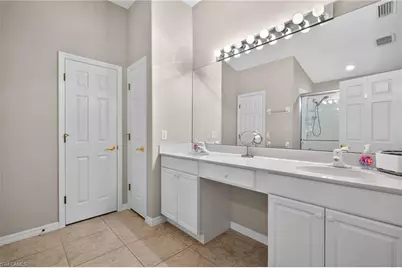 10082 Oakhurst Way, Fort Myers, FL 33913 - Photo 19