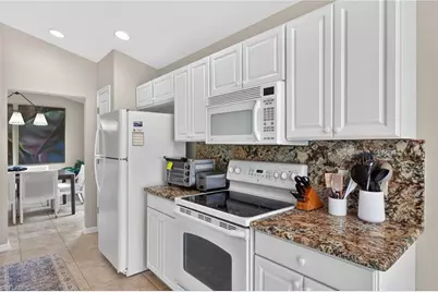 10082 Oakhurst Way, Fort Myers, FL 33913 - Photo 13