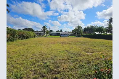 5275 Tiffany Ct, Cape Coral, FL 33904 - Photo 9