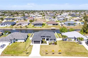 325 SW 21st Ln, Cape Coral, FL 33991 - Photo 23