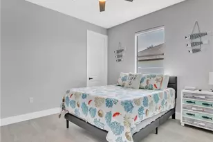 325 SW 21st Ln, Cape Coral, FL 33991 - Photo 15