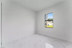 722 Phelps St E, Lehigh Acres, FL 33974 - Photo 13