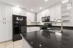 6414 Royal Woods Dr, Fort Myers, FL 33908 - Photo 11