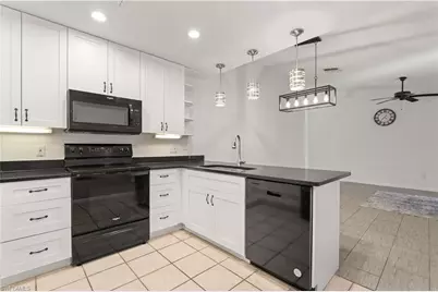 6414 Royal Woods Dr, Fort Myers, FL 33908 - Photo 13