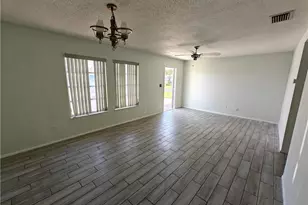 26 Temple Ct, Lehigh Acres, FL 33936 - Photo 3